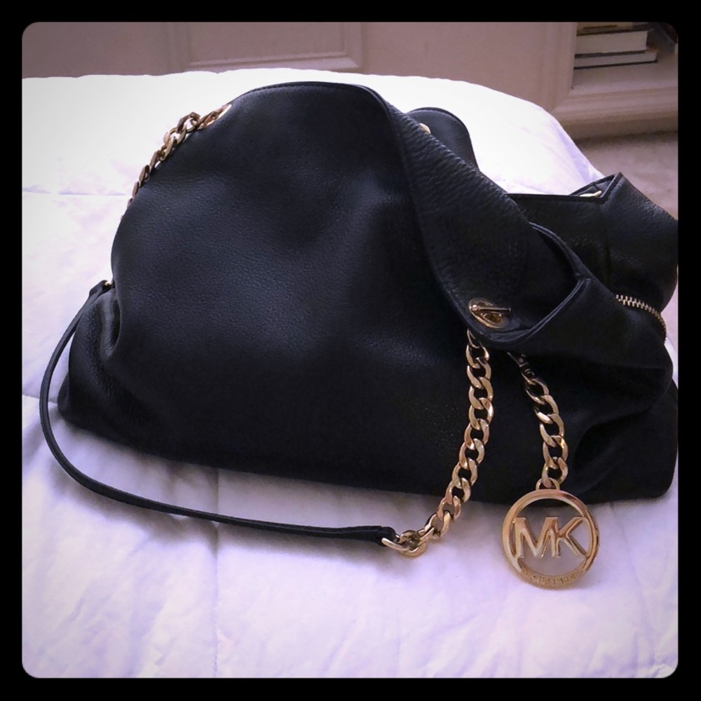 Classy black leather Michael Kors purse